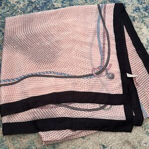 Vtg Hermes Cheval Mirage Design Shaw or Scarf Rose Poudre Noir Gris 100% silk